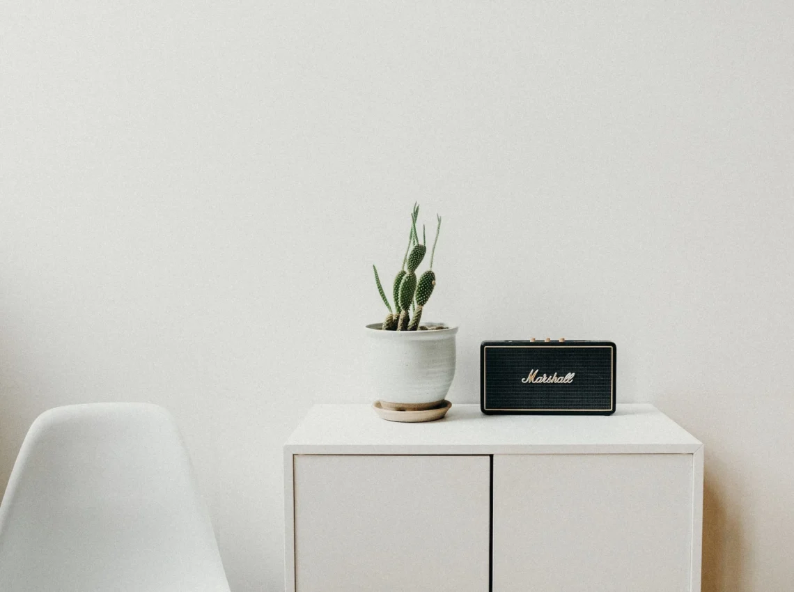 AT HOME WITH MELISSA GILBERND AND TIM BUSFIELD
